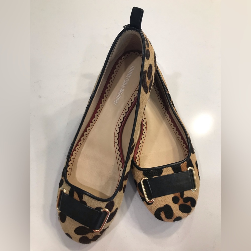 Women’s Johnston & Murphy Black Beige Calf Hair Leopard Leather Flats size 7